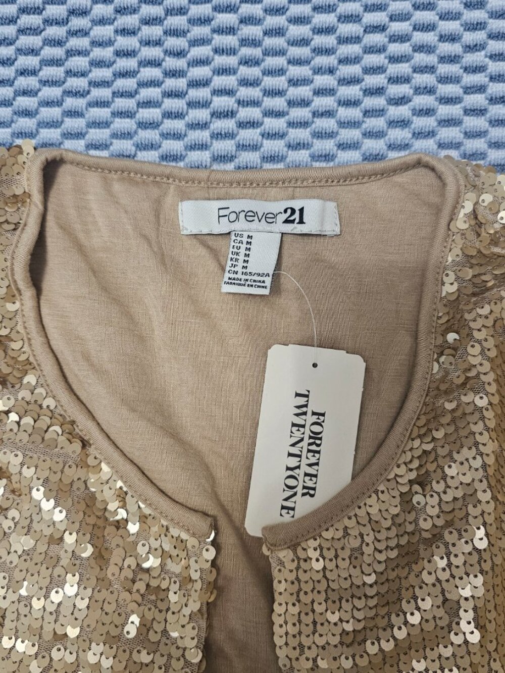 NEW Forever 21 Gold Sequin Shrug Bolero Short Sleeve Cropped - Size Medium - Picture 4 of 5